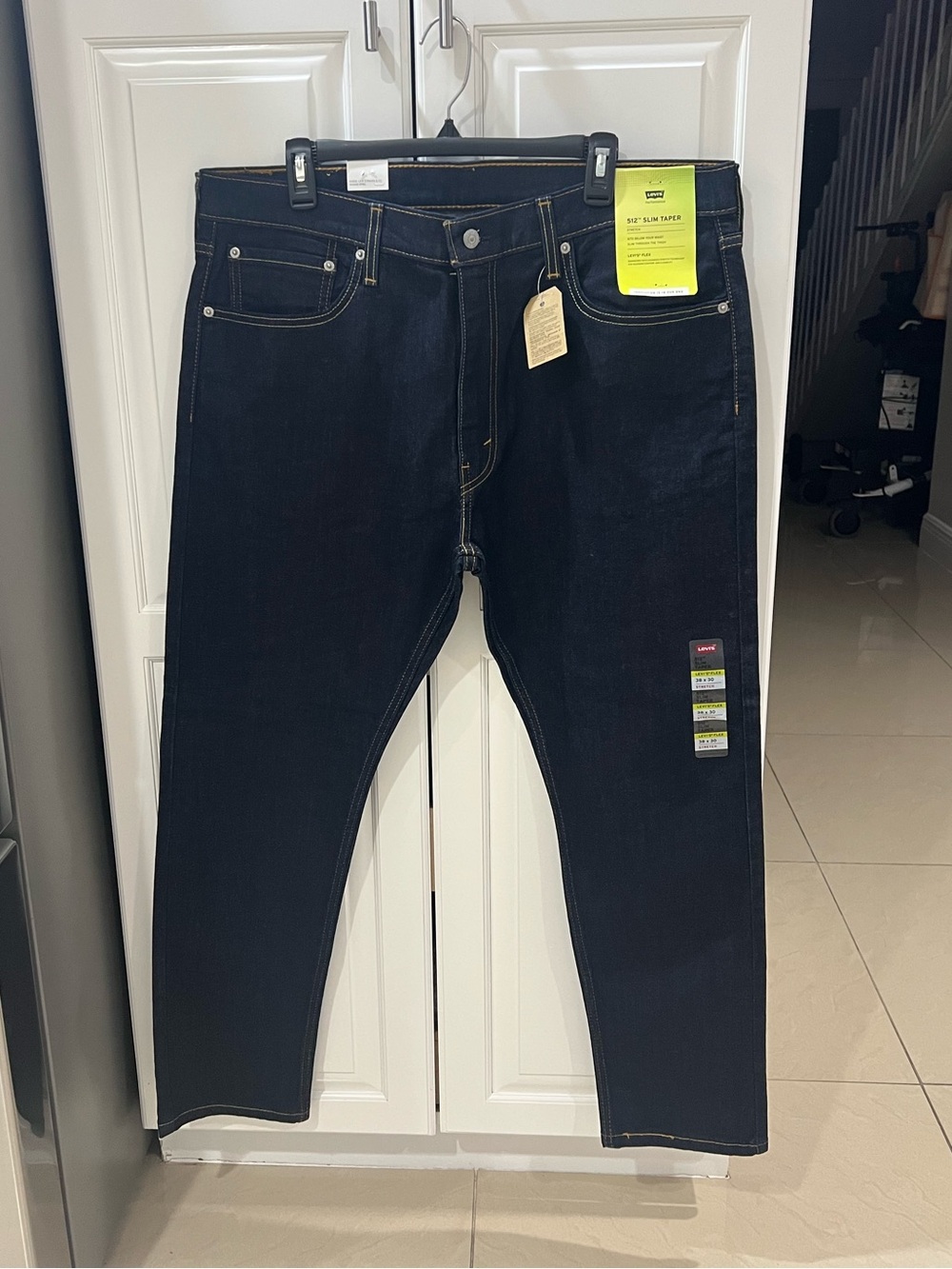 (NWT) Levi's Men's 512 Slim Taper Jeans Dark Wash size 38x30